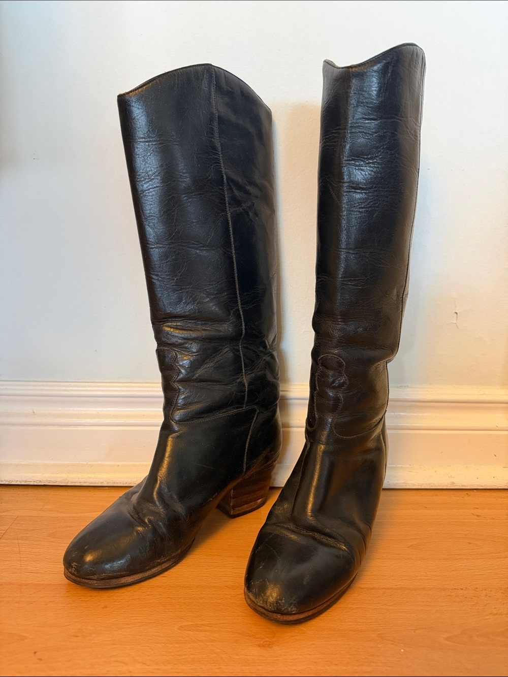 Vintage Black Tall Leather Boots 7.5 narrow calf